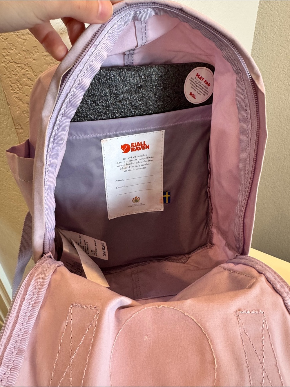 Fjallraven Kanken Lilac Backpack with Orange Pouch and Green Wallet - Picture 8 of 10